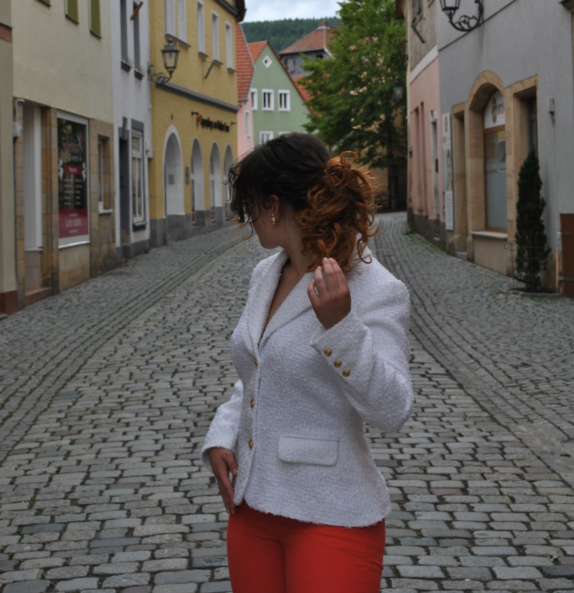 Blazer im Chanel Stil - Diesen eleganten Blazer habe ich mir im zweiten Ausbildungsjahr genäht.